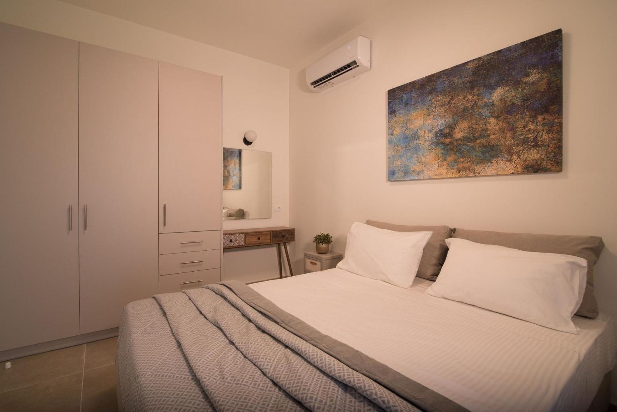 Lodge Modern Apartments, In Kalamaki Centre Pokoj fotografie
